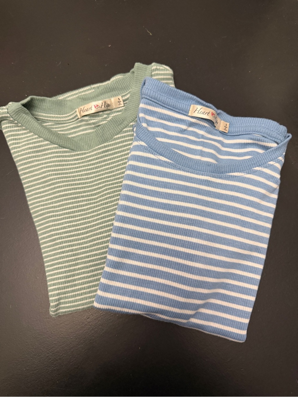 HEART & HIPS STRIPED SHORT SLEEVE TOPS SZ S